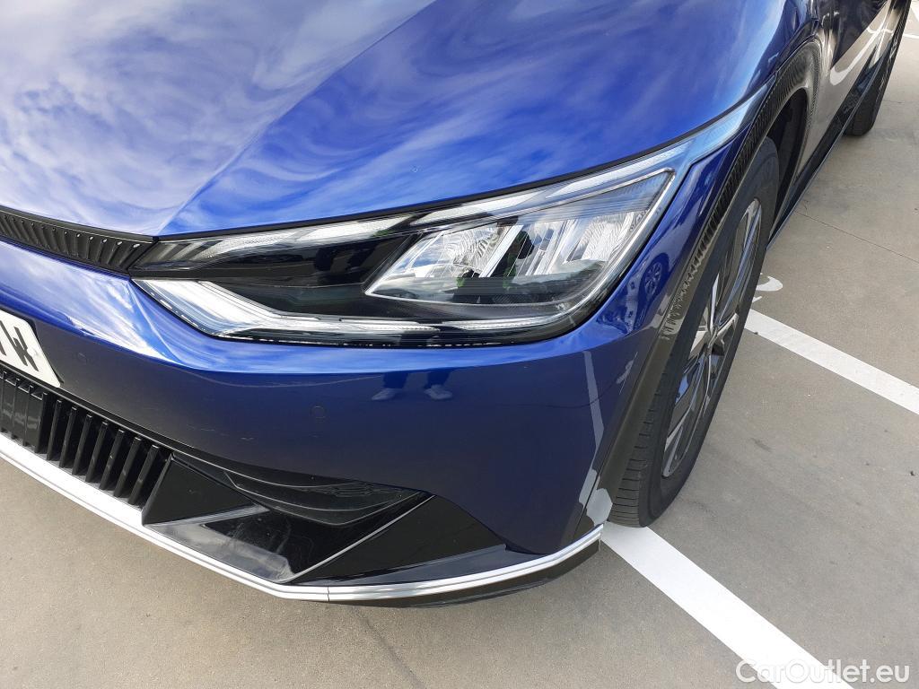 KIA  Ev6 KIA  / 2021 / 5P / todoterreno Air 77,4kWh 168kW RWD (Long Range) #18