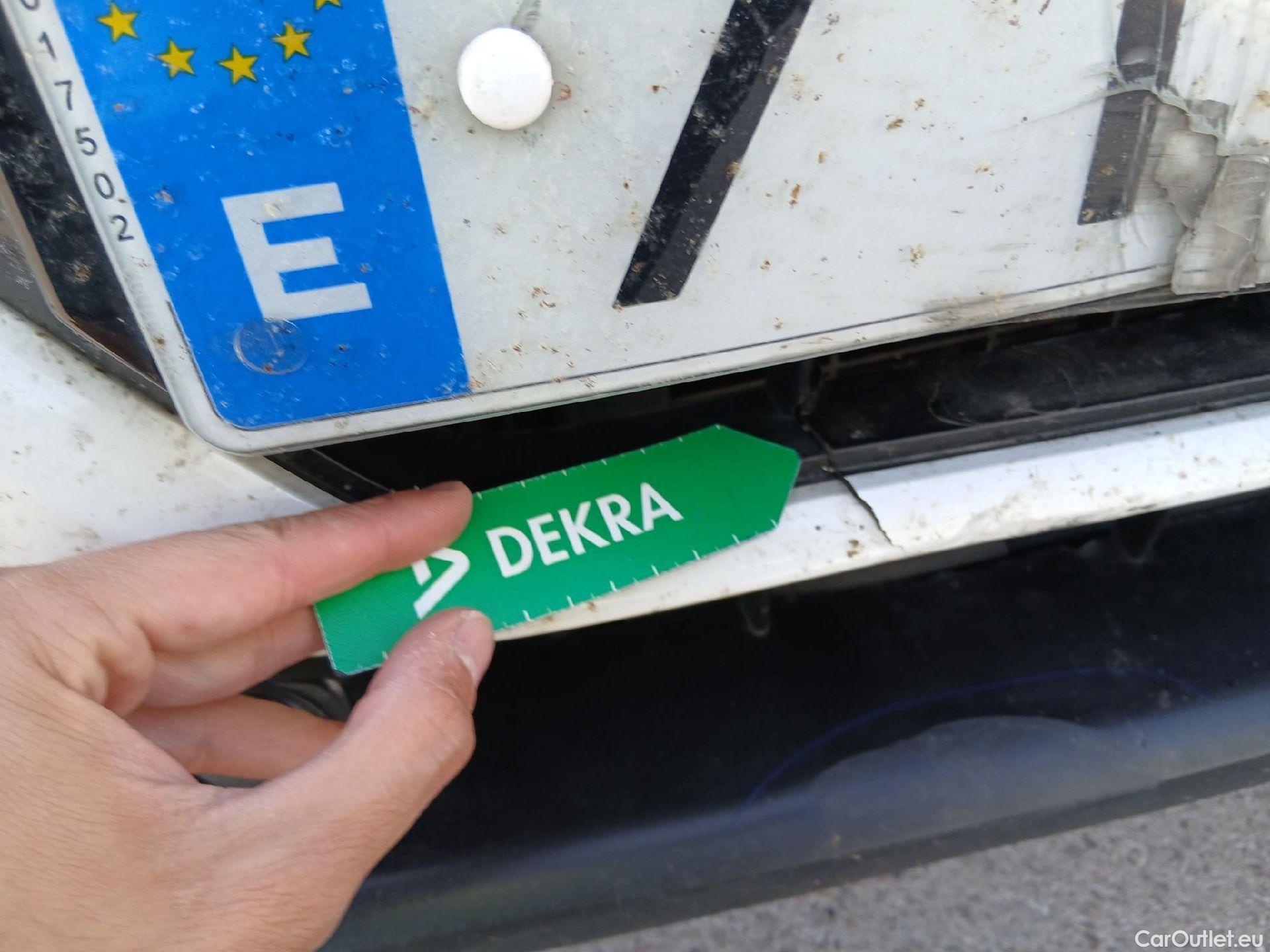 Nissan  Qashqai NISSAN  / 2017 / 5P / todoterreno DIG-T 103 kW (140 CV) E6D ACENTA #12