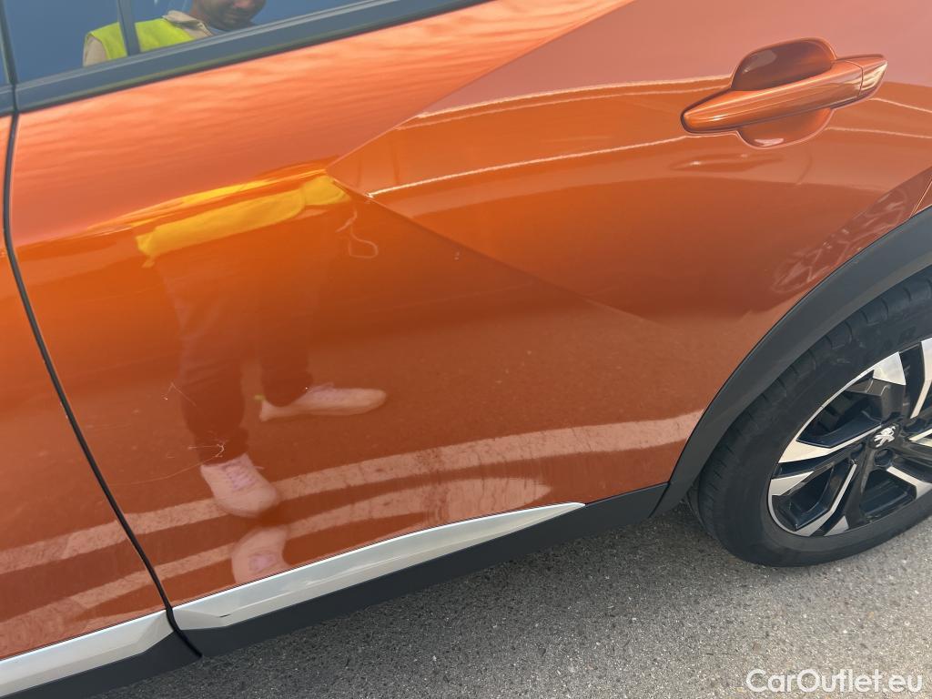  Peugeot  2008 PEUGEOT  / 2019 / 5P / todoterreno Allure BlueHDI 130 S&S EAT8 #16