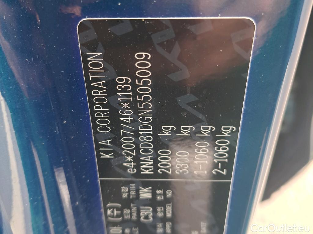 KIA  Niro KIA  / 2019 / 5P / crossover 1.6 GDi PHEV 104kW (141CV) Drive #21