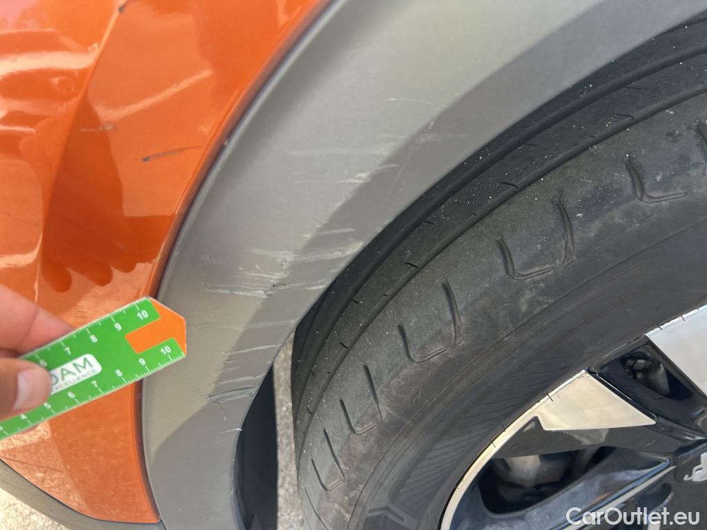  Peugeot  2008 PEUGEOT  / 2019 / 5P / todoterreno Allure BlueHDI 130 S&S EAT8 #27