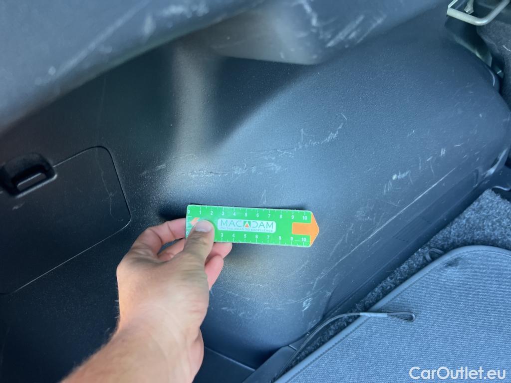 KIA  Niro  Hybrid Drive 1.6 AT6 E6d #24