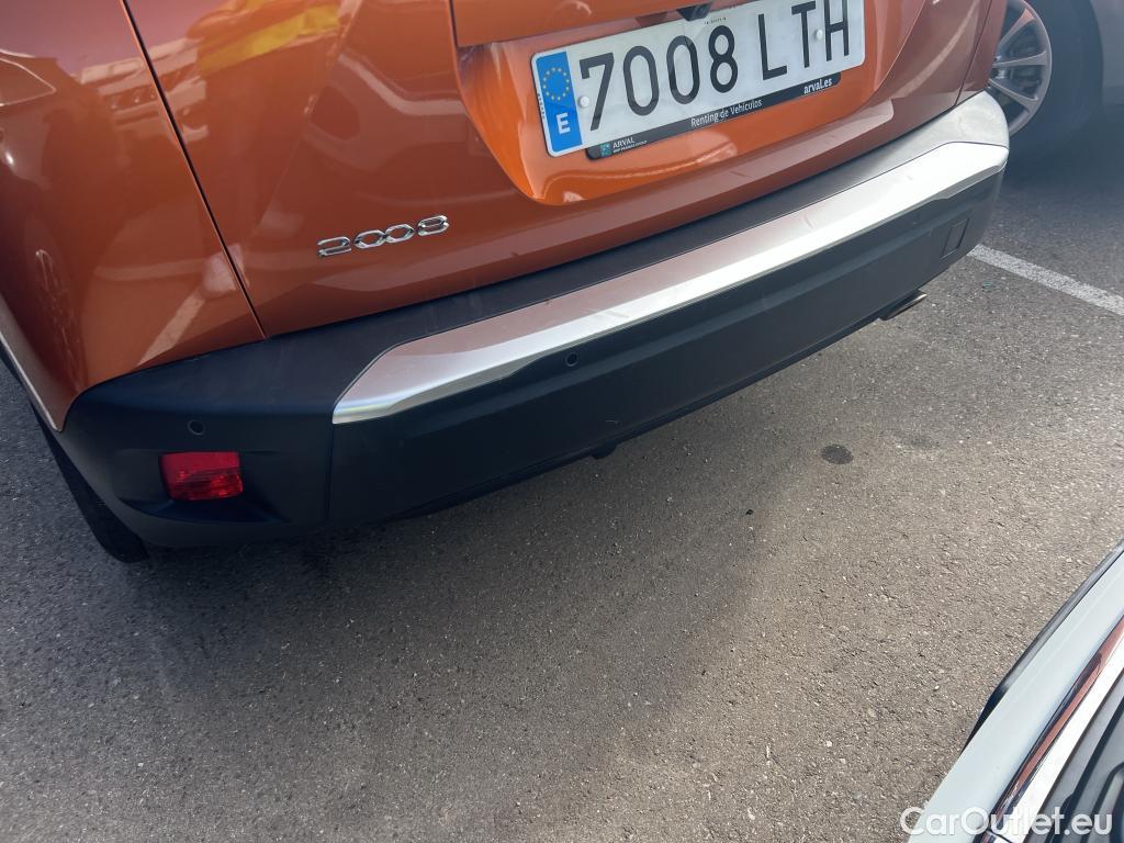  Peugeot  2008 PEUGEOT  / 2019 / 5P / todoterreno Allure BlueHDI 130 S&S EAT8 #32