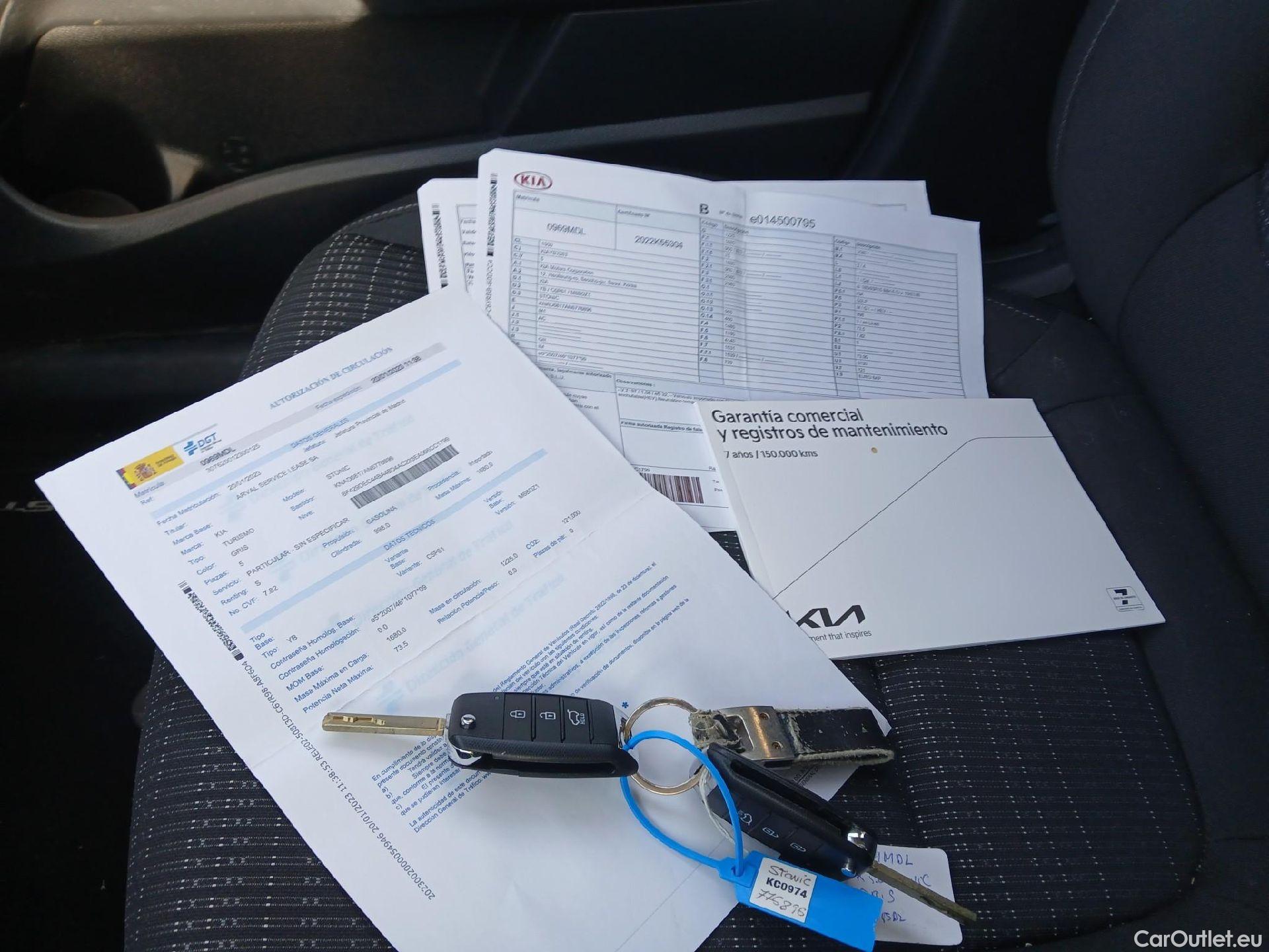 KIA  STONIC KIA  / 2017 / 5P / todoterreno 1.0 T-GDi 74kW (100CV) MHEV iMT Drive #5