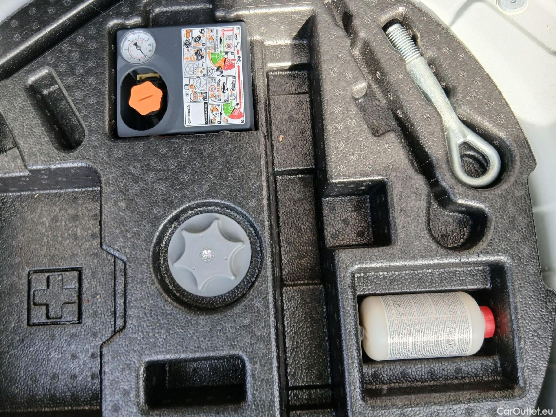 Nissan  Qashqai NISSAN  / 2017 / 5P / todoterreno DIG-T 103 kW (140 CV) E6D ACENTA #14