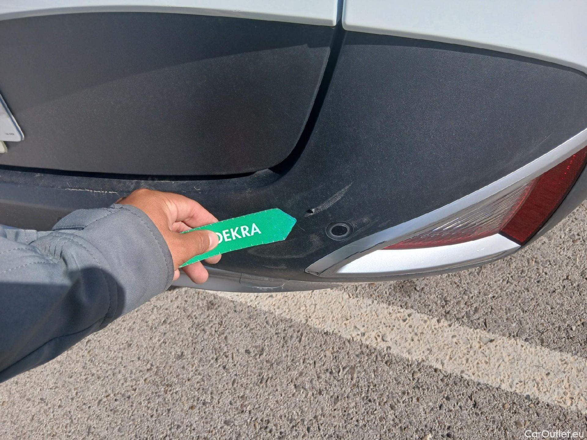  KIA  Sportage KIA  / 2022 / 5P / todoterreno 1.6 CRDi MHEV 100kW Business 4X4 DCT #24