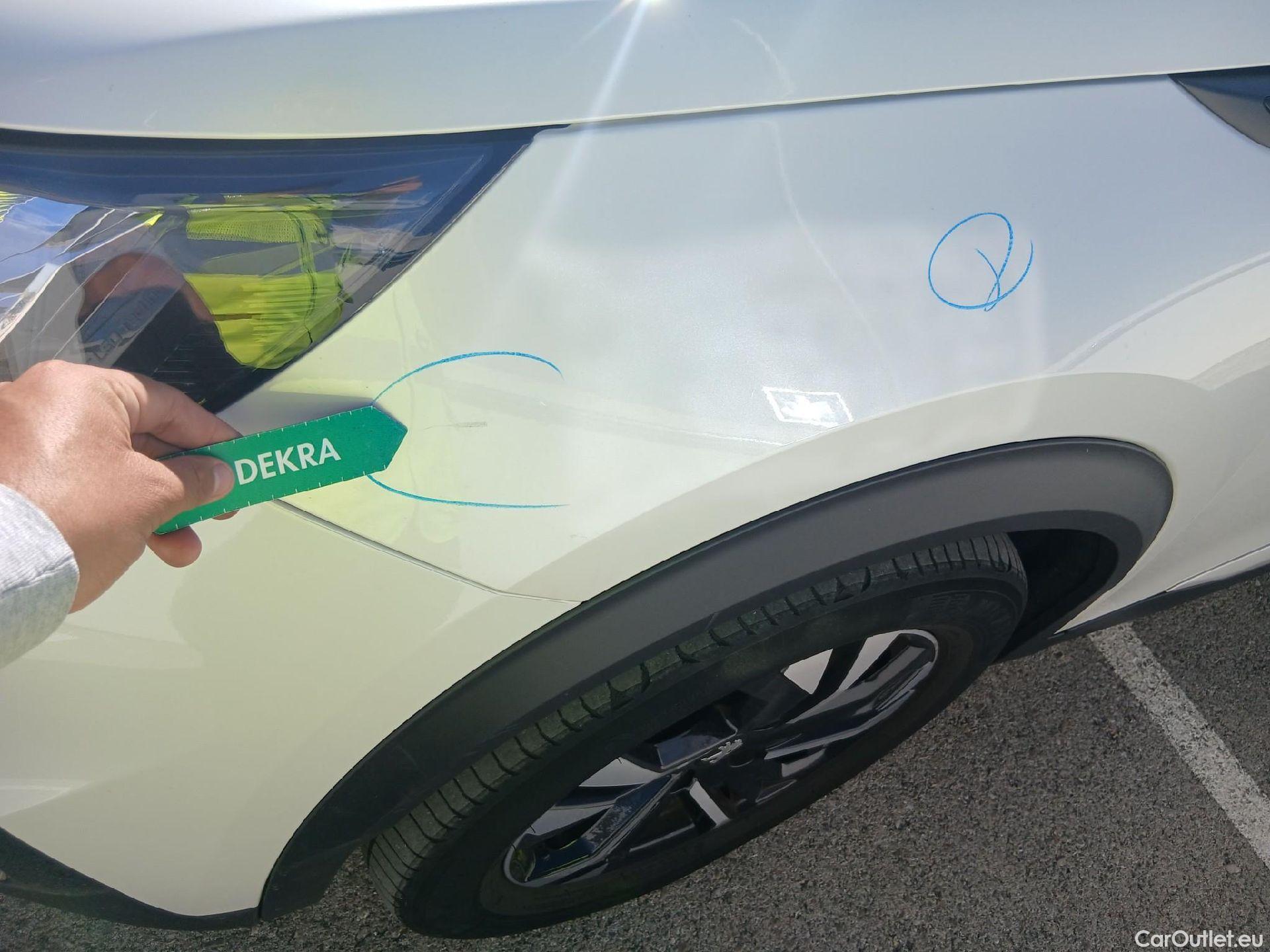 Peugeot  2008 PEUGEOT  / 2019 / 5P / todoterreno Allure Pack Puretech 130 S&S EAT8 #16