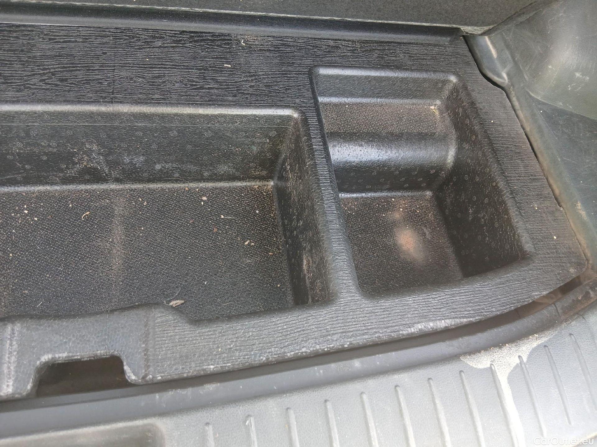  KIA  Sportage KIA  / 2022 / 5P / todoterreno 1.6 CRDi MHEV 100kW Business 4X4 DCT #5