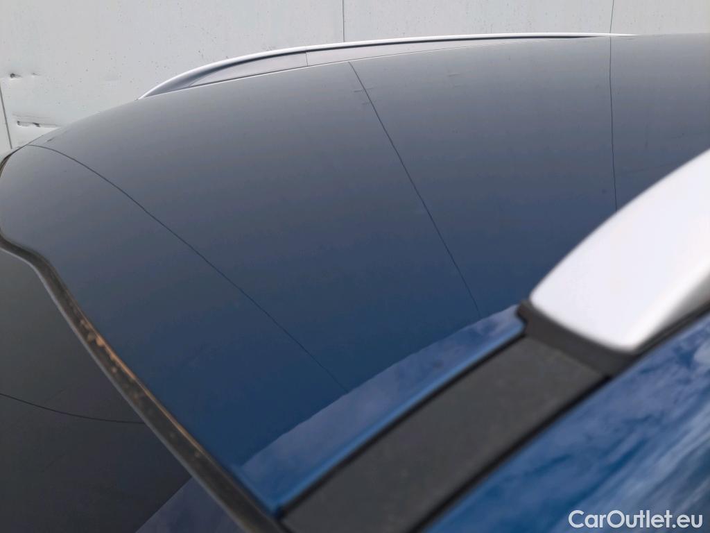 KIA  Niro KIA  / 2019 / 5P / crossover 1.6 GDi PHEV 104kW (141CV) Drive #18