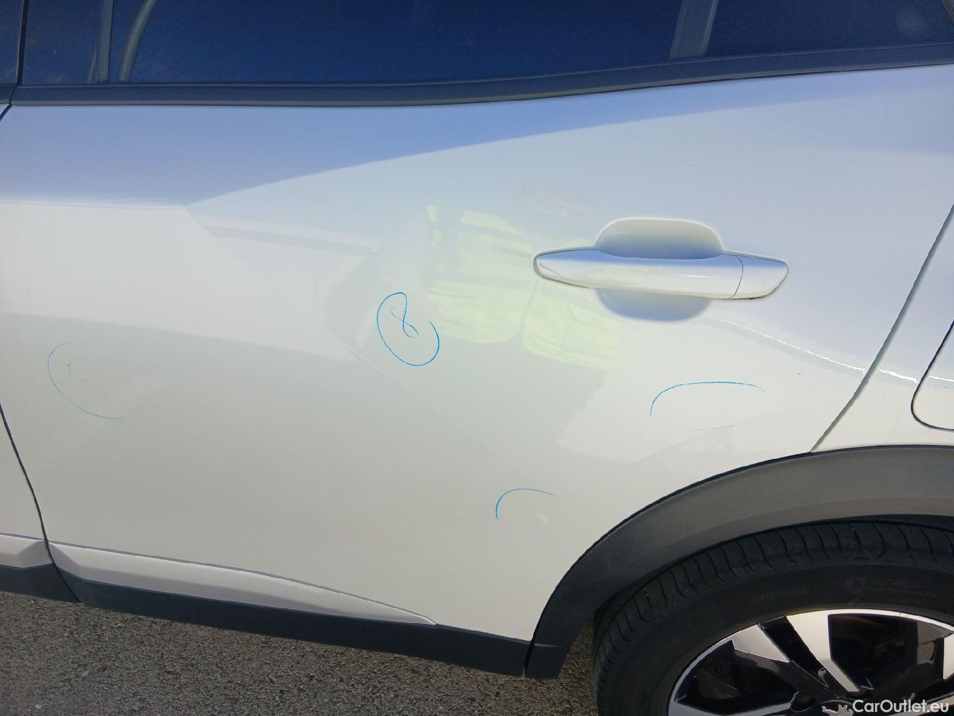 Peugeot  2008 PEUGEOT  / 2019 / 5P / todoterreno Allure Pack Puretech 130 S&S EAT8 #22