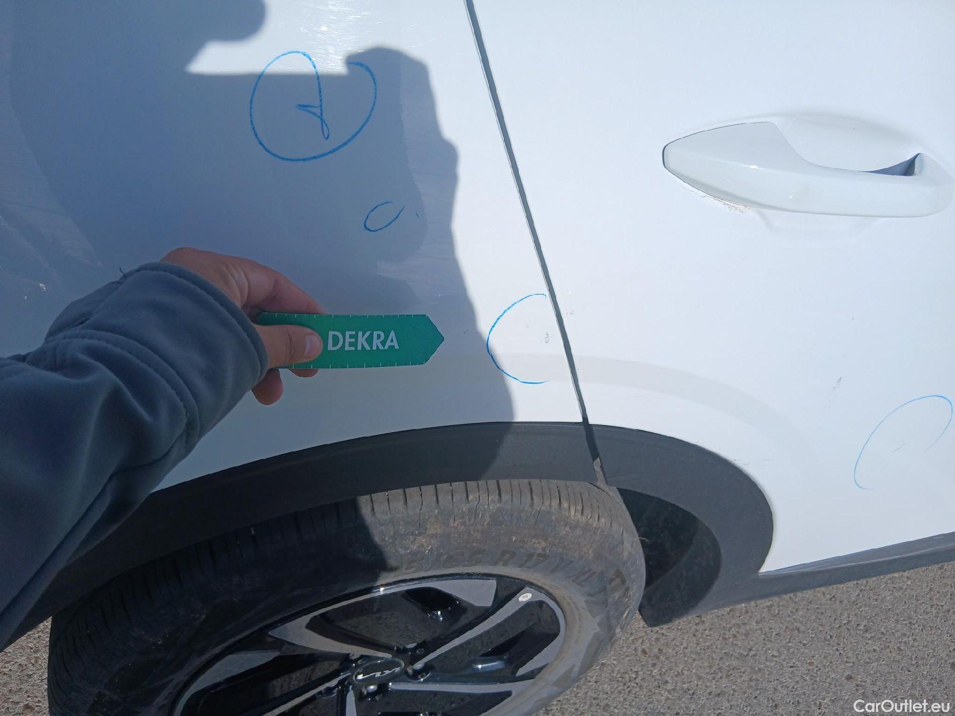  KIA  Sportage KIA  / 2022 / 5P / todoterreno 1.6 CRDi MHEV 100kW Business 4X4 DCT #28