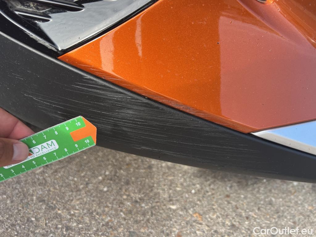  Peugeot  2008 PEUGEOT  / 2019 / 5P / todoterreno Allure BlueHDI 130 S&S EAT8 #31