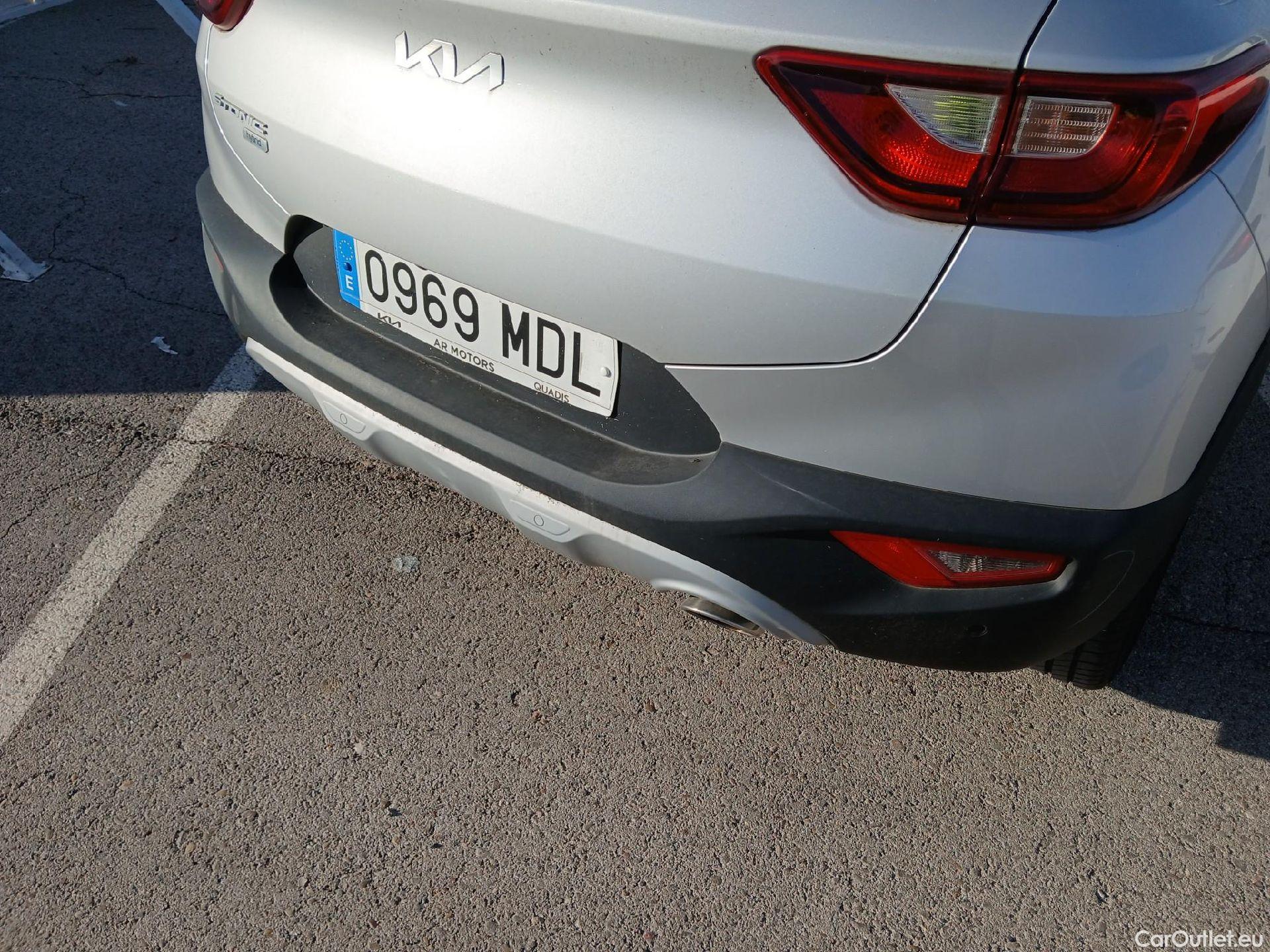 KIA  STONIC KIA  / 2017 / 5P / todoterreno 1.0 T-GDi 74kW (100CV) MHEV iMT Drive #12