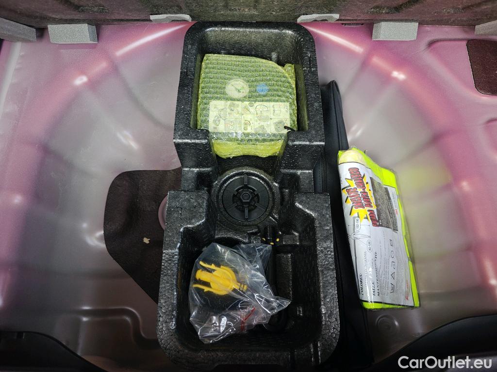 KIA  Picanto KIA  / 2020 / 5P / berlina con portón 1.0 DPi 49kW (67CV) Concept Pack Comfort #10