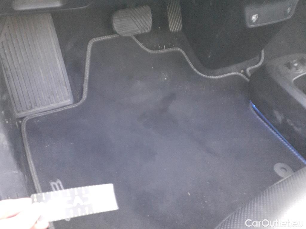 KIA  Ev6 KIA  / 2021 / 5P / todoterreno Air 77,4kWh 168kW RWD (Long Range) #36