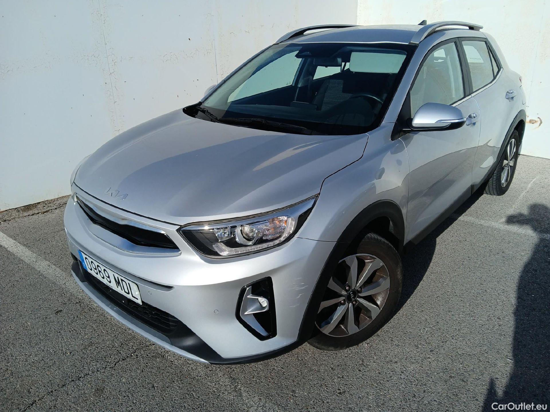 KIA  STONIC KIA  / 2017 / 5P / todoterreno 1.0 T-GDi 74kW (100CV) MHEV iMT Drive #1
