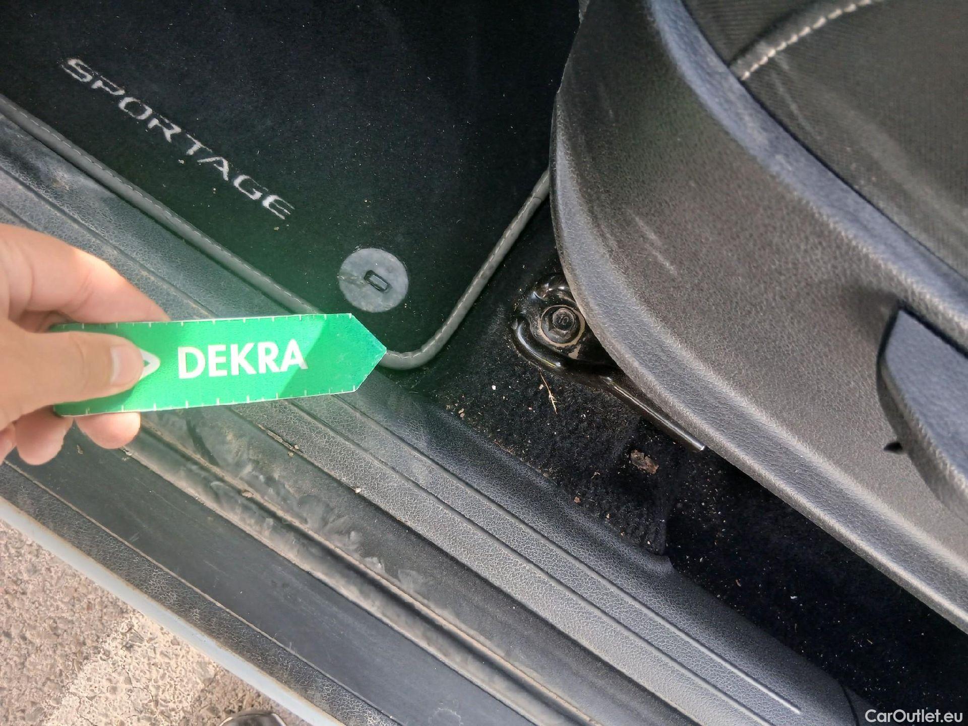  KIA  Sportage KIA  / 2022 / 5P / todoterreno 1.6 CRDi MHEV 100kW Business 4X4 DCT #2