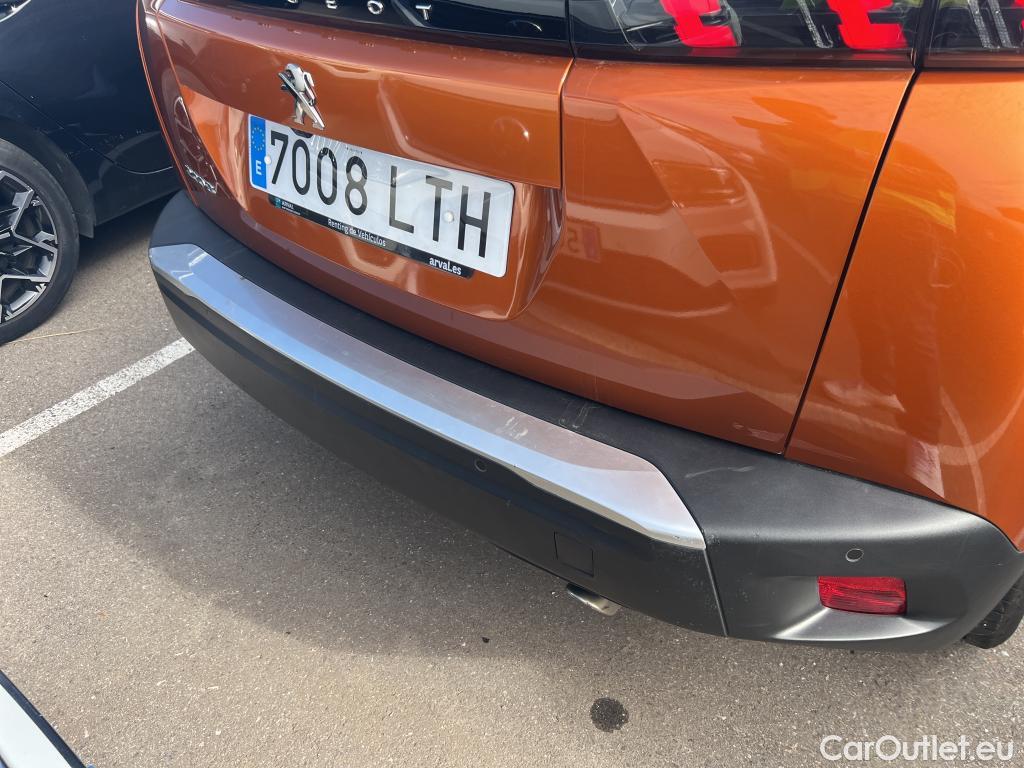  Peugeot  2008 PEUGEOT  / 2019 / 5P / todoterreno Allure BlueHDI 130 S&S EAT8 #4