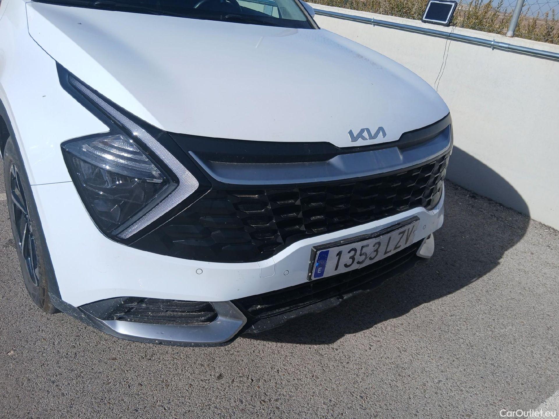  KIA  Sportage KIA  / 2022 / 5P / todoterreno 1.6 CRDi MHEV 100kW Business 4X4 DCT #10