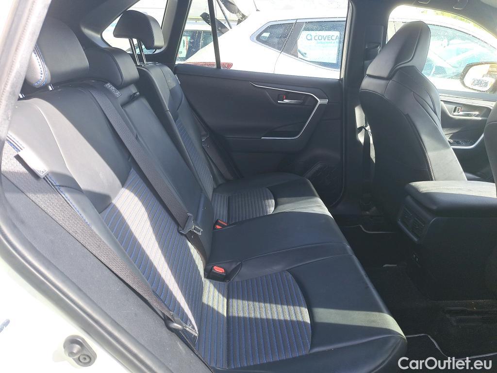 Toyota  RAV4 TOYOTA  / 2018 / 5P / todoterreno 2.5l 220H Feel! #7