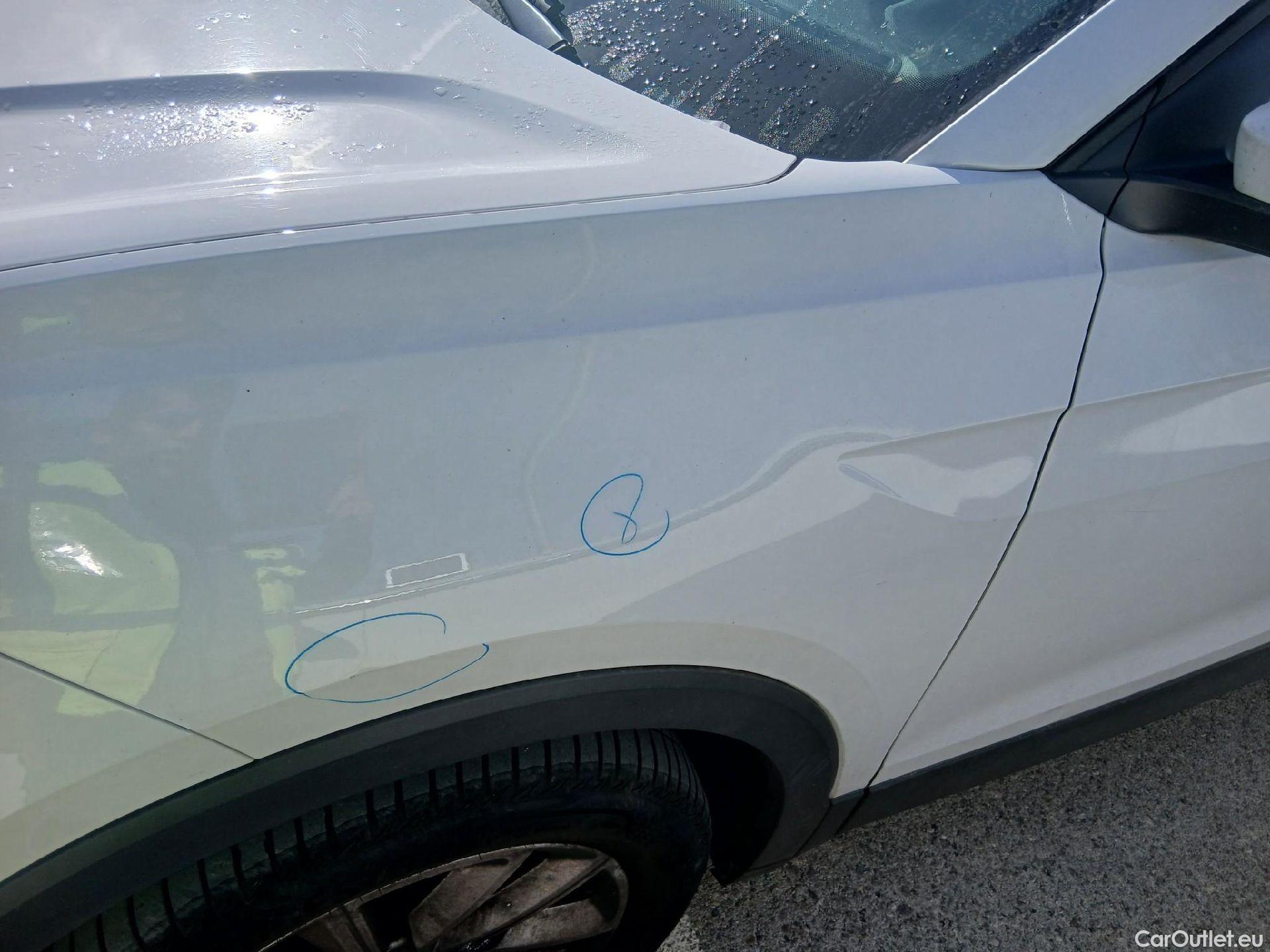  Volkswagen  T-CROSS VOLKSWAGEN  / 2018 / 5P / todoterreno Advance 1.0 TSI 81kW (110CV) DSG (AC3) #9