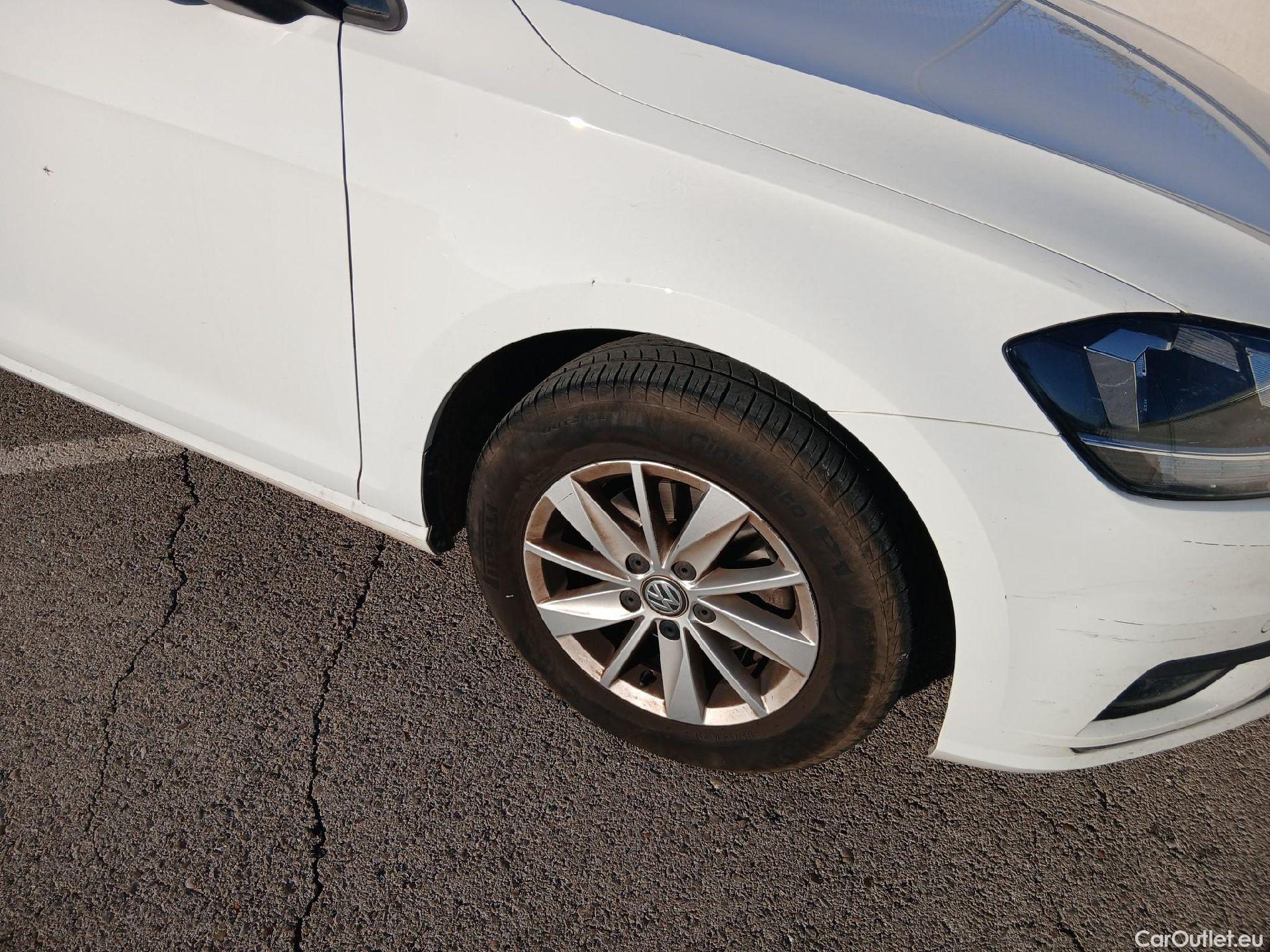 Volkswagen  Golf  VOLKSWAGEN / 2016 / 5P / berlina con portón Ready2Go 1.0 TSI 85kW (115CV) #10