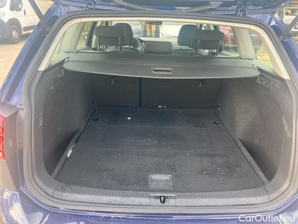 Volkswagen  Golf  VOLKSWAGEN / 2016 / 5P / familiar Last Edition 1.5 TSI 96kW(130CV) Variant #8