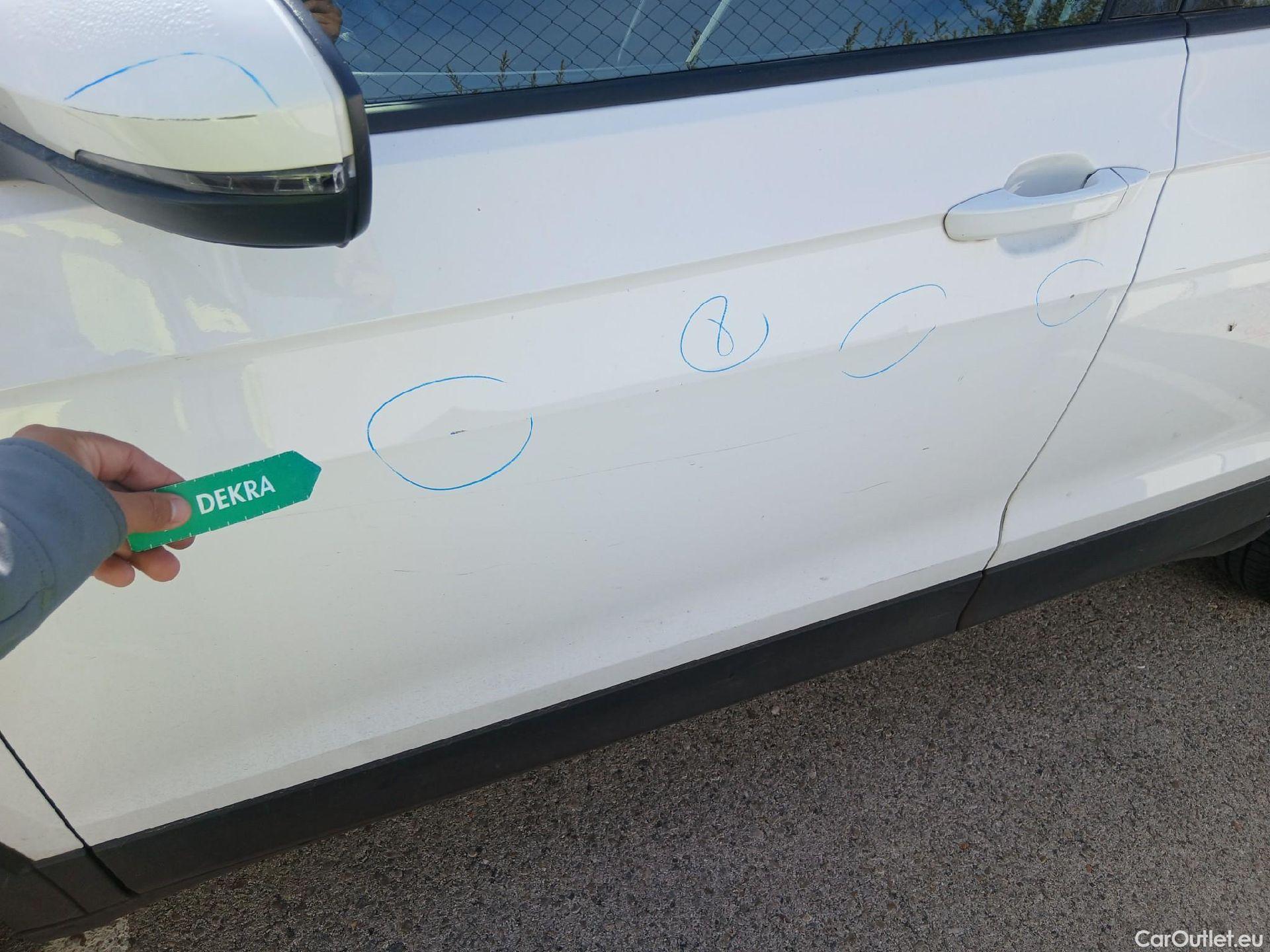  Volkswagen  T-CROSS VOLKSWAGEN  / 2018 / 5P / todoterreno Advance 1.0 TSI 81kW (110CV) DSG (AC3) #15