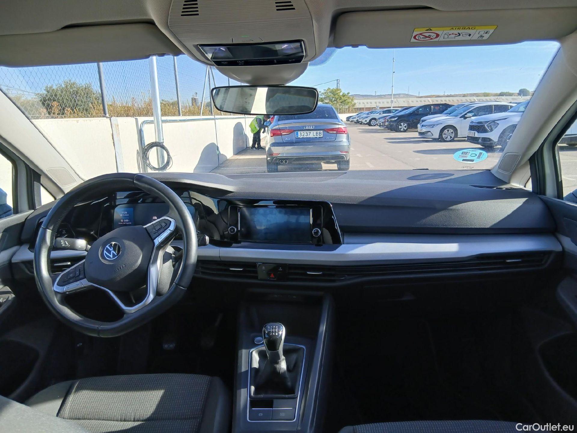 Volkswagen  Golf  VOLKSWAGEN / 2020 / 5P / berlina con portón 2.0 TDI 85kW (115CV) #3