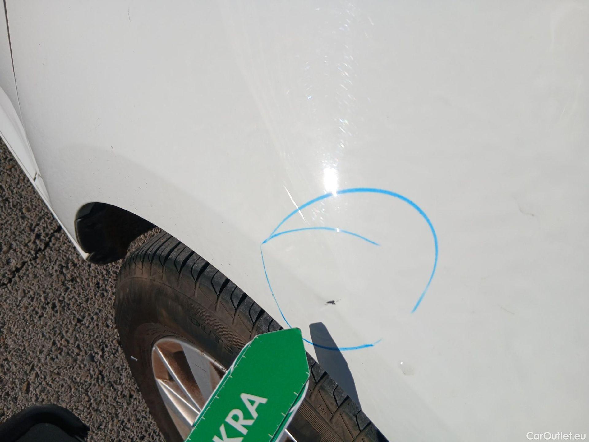 Volkswagen  Golf  VOLKSWAGEN / 2016 / 5P / berlina con portón Ready2Go 1.0 TSI 85kW (115CV) #30