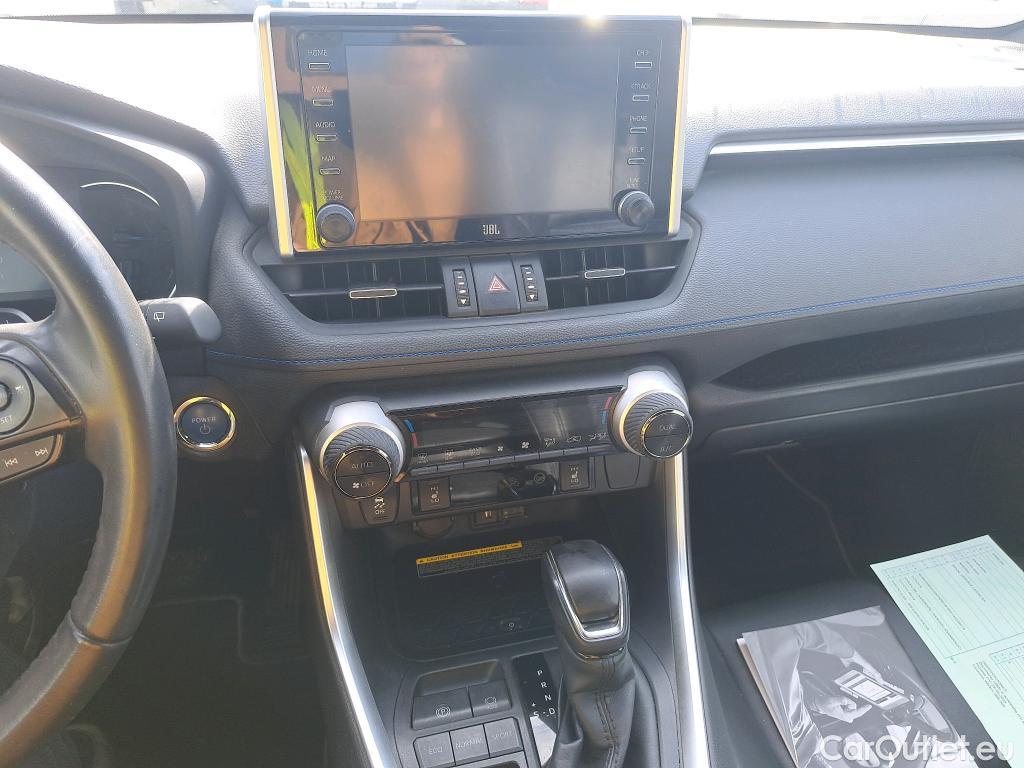 Toyota  RAV4 TOYOTA  / 2018 / 5P / todoterreno 2.5l 220H Feel! #13