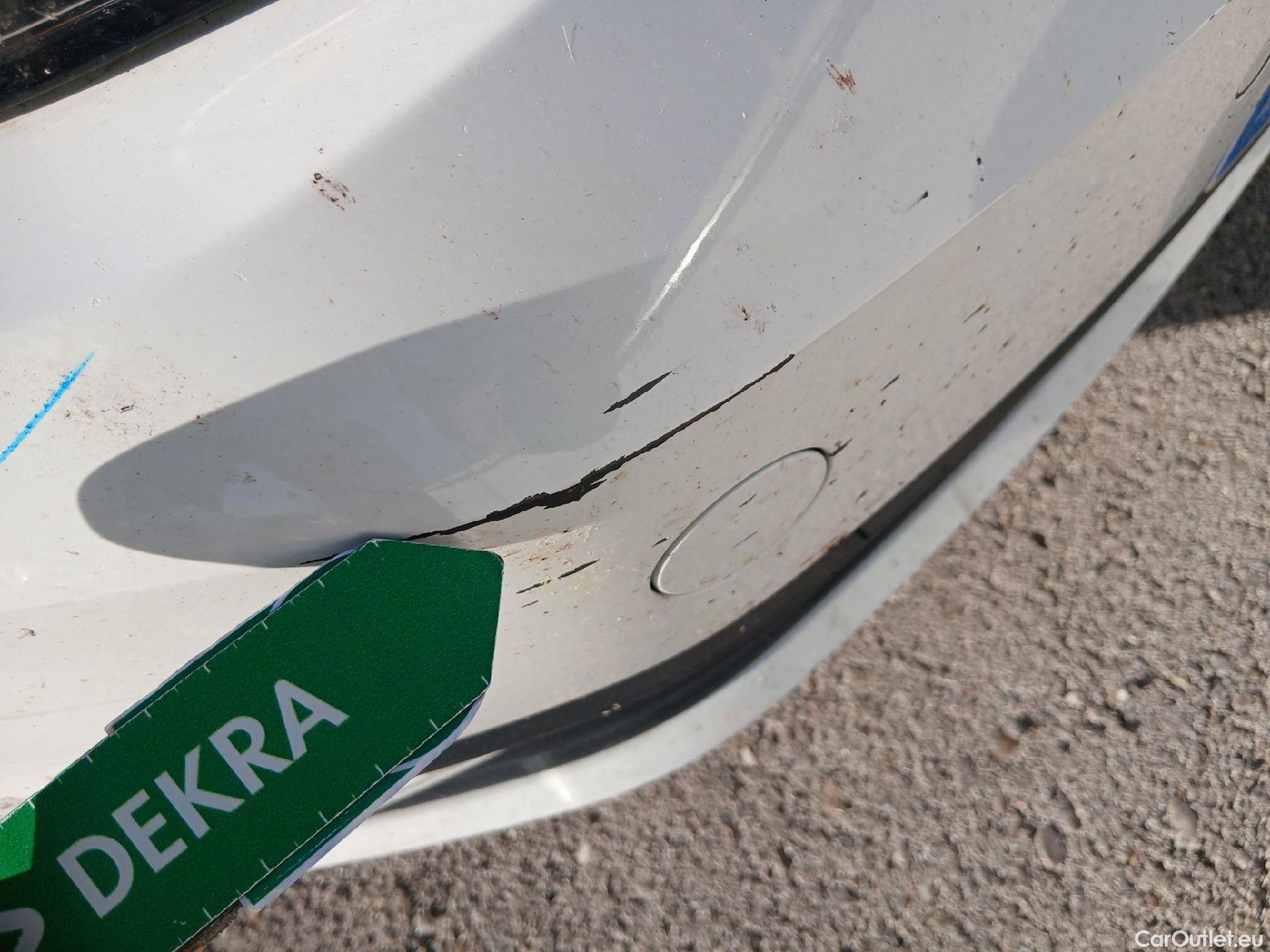 Volkswagen  Golf  VOLKSWAGEN / 2016 / 5P / berlina con portón Ready2Go 1.0 TSI 85kW (115CV) #14