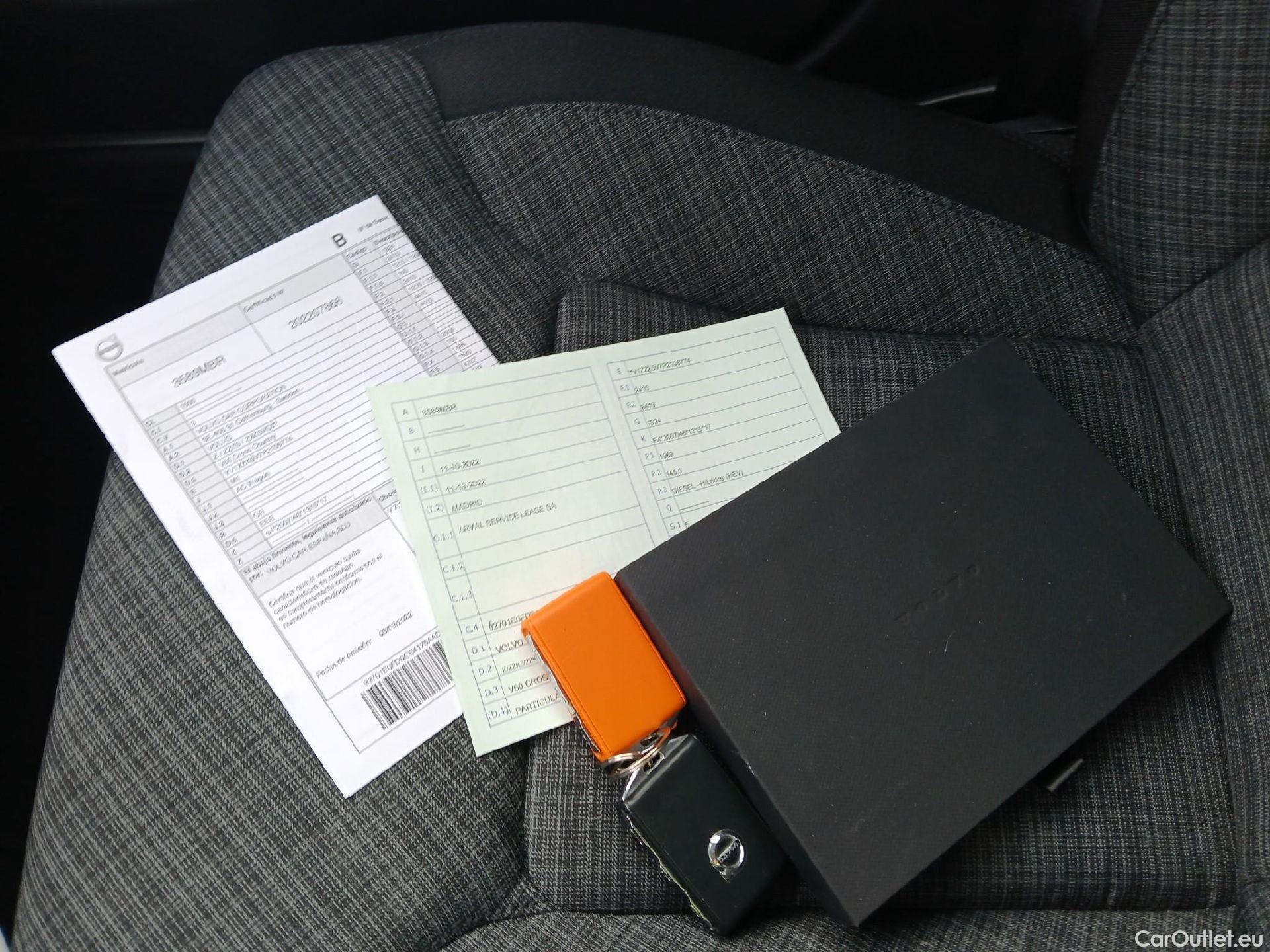 Volvo  V60 VOLVO  Cross Country / 2018 / 5P / familiar 2.0 B4 (D) AWD Cross Country Core Auto #5