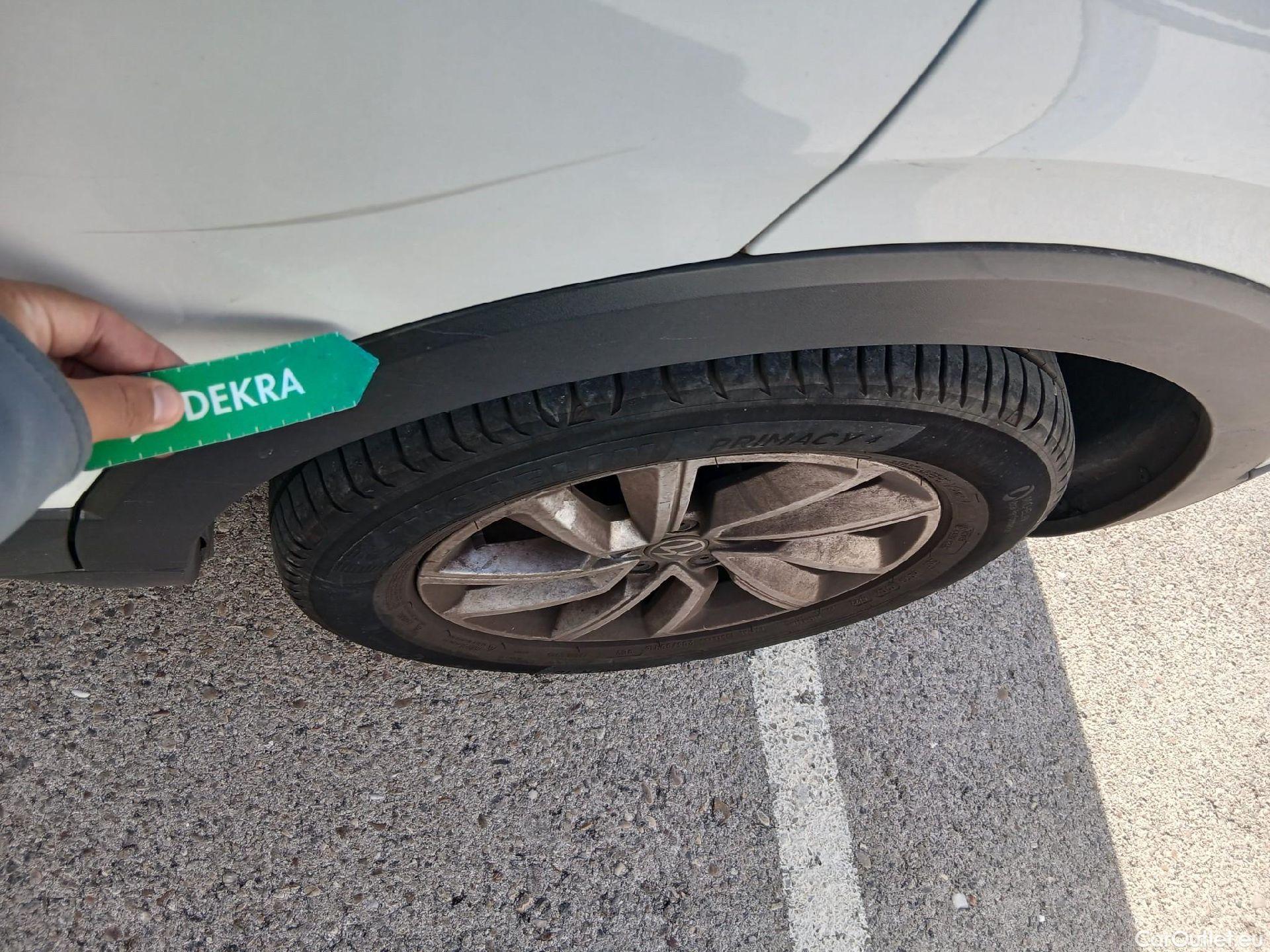  Volkswagen  T-CROSS VOLKSWAGEN  / 2018 / 5P / todoterreno Advance 1.0 TSI 81kW (110CV) DSG (AC3) #20