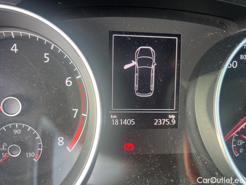 Volkswagen  Golf  VOLKSWAGEN / 2016 / 5P / familiar Last Edition 1.5 TSI 96kW(130CV) Variant #5