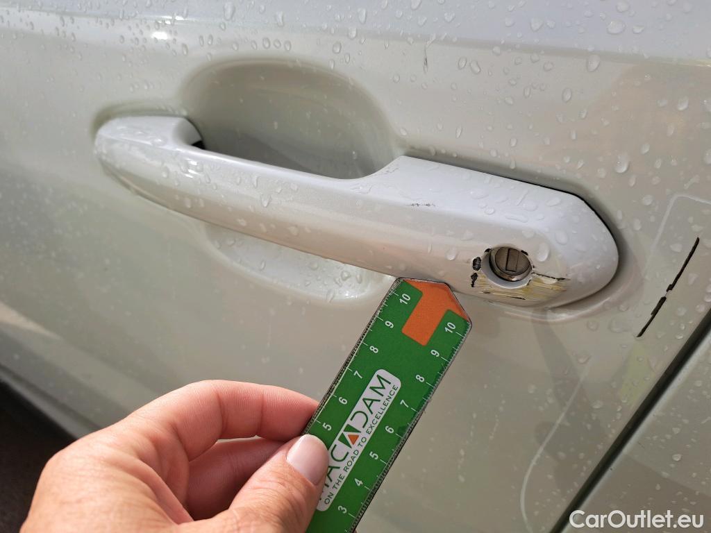 Toyota  RAV4 TOYOTA  / 2018 / 5P / todoterreno 2.5l 220H Feel! #22