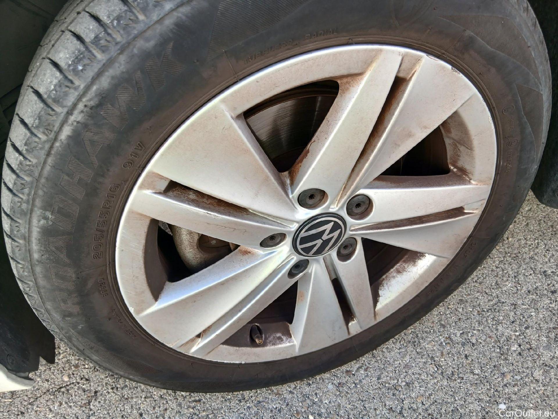 Volkswagen  Golf  VOLKSWAGEN / 2020 / 5P / berlina con portón 2.0 TDI 85kW (115CV) #7