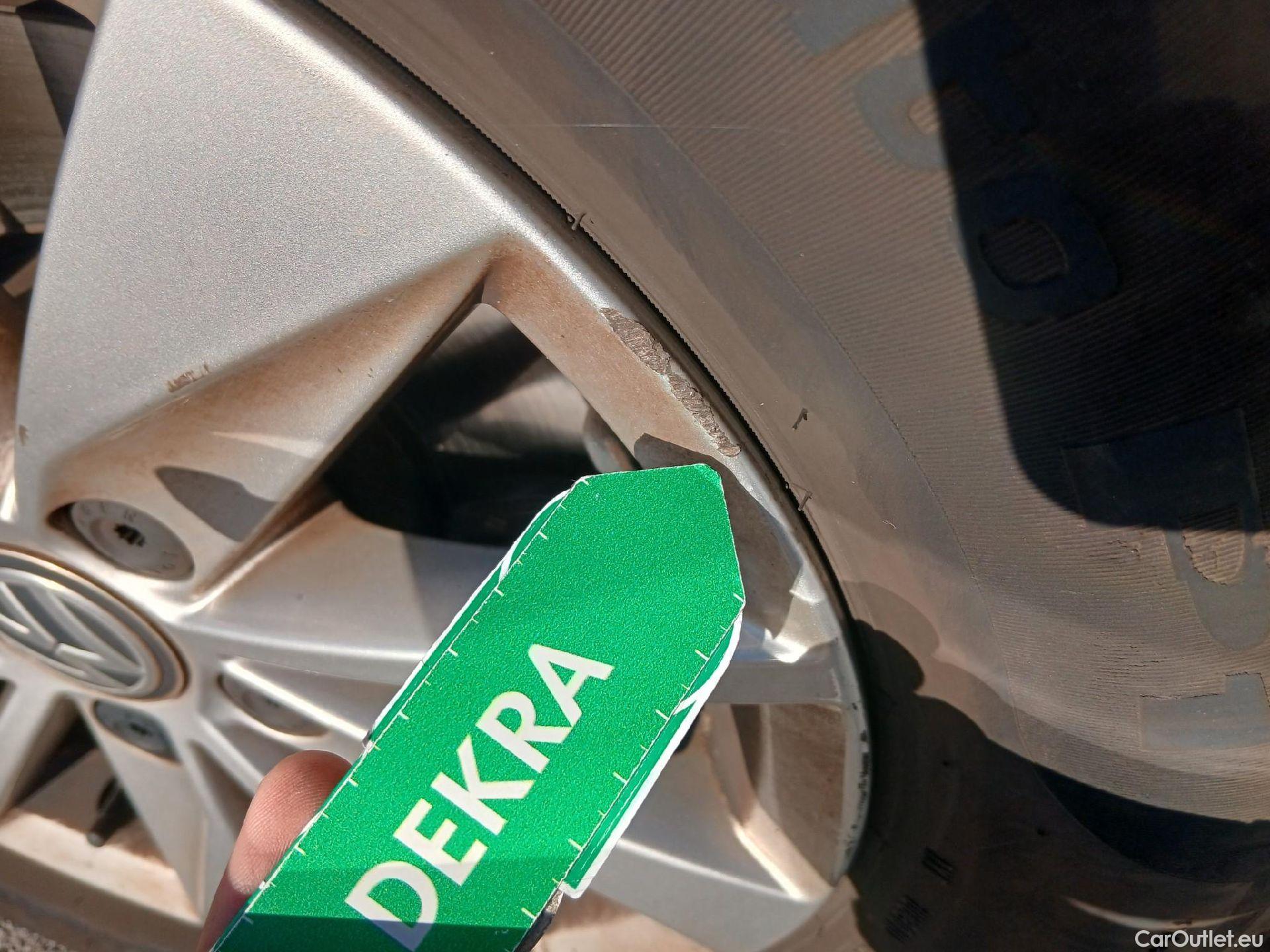 Volkswagen  Golf  VOLKSWAGEN / 2016 / 5P / berlina con portón Ready2Go 1.0 TSI 85kW (115CV) #11