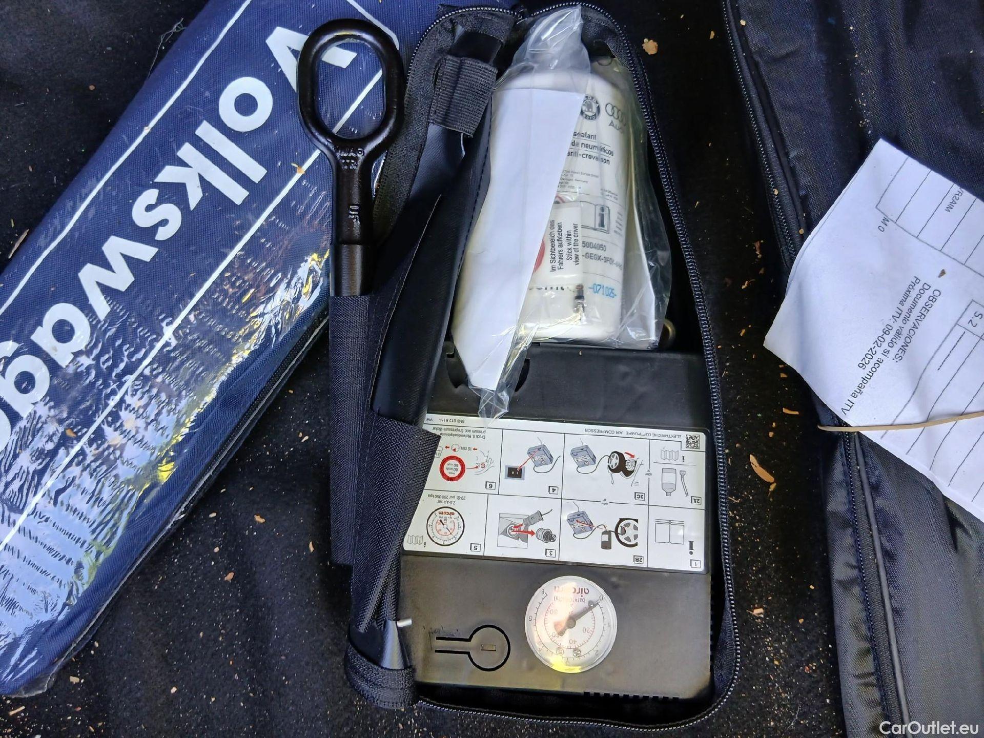 Volkswagen  Golf  VOLKSWAGEN / 2020 / 5P / berlina con portón 2.0 TDI 85kW (115CV) #12