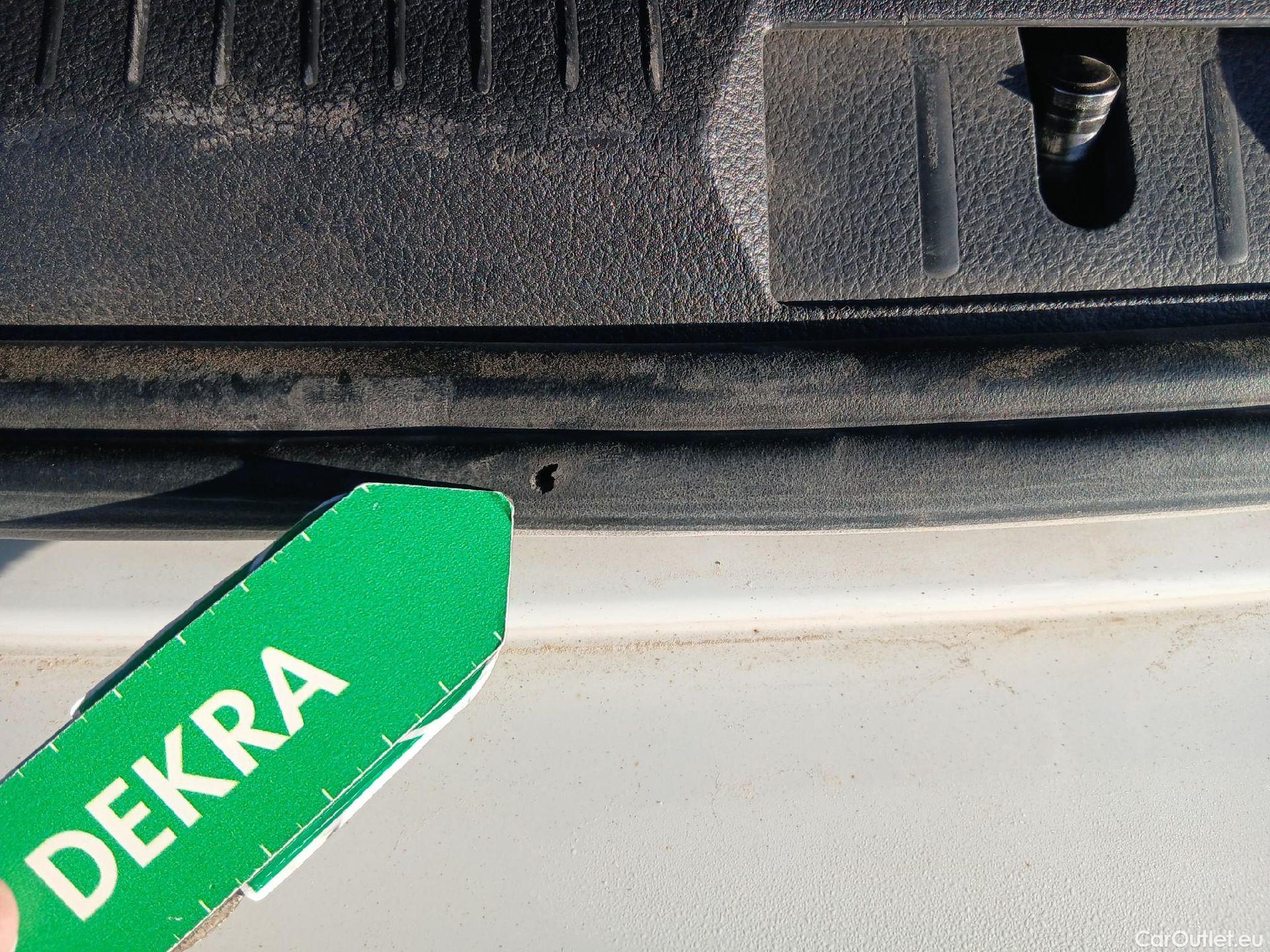 Volkswagen  Golf  VOLKSWAGEN / 2016 / 5P / berlina con portón Ready2Go 1.0 TSI 85kW (115CV) #5