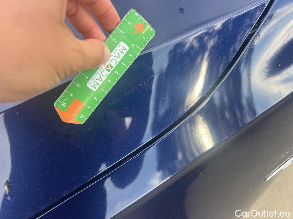 Volkswagen  Golf  VOLKSWAGEN / 2016 / 5P / familiar Last Edition 1.5 TSI 96kW(130CV) Variant #12