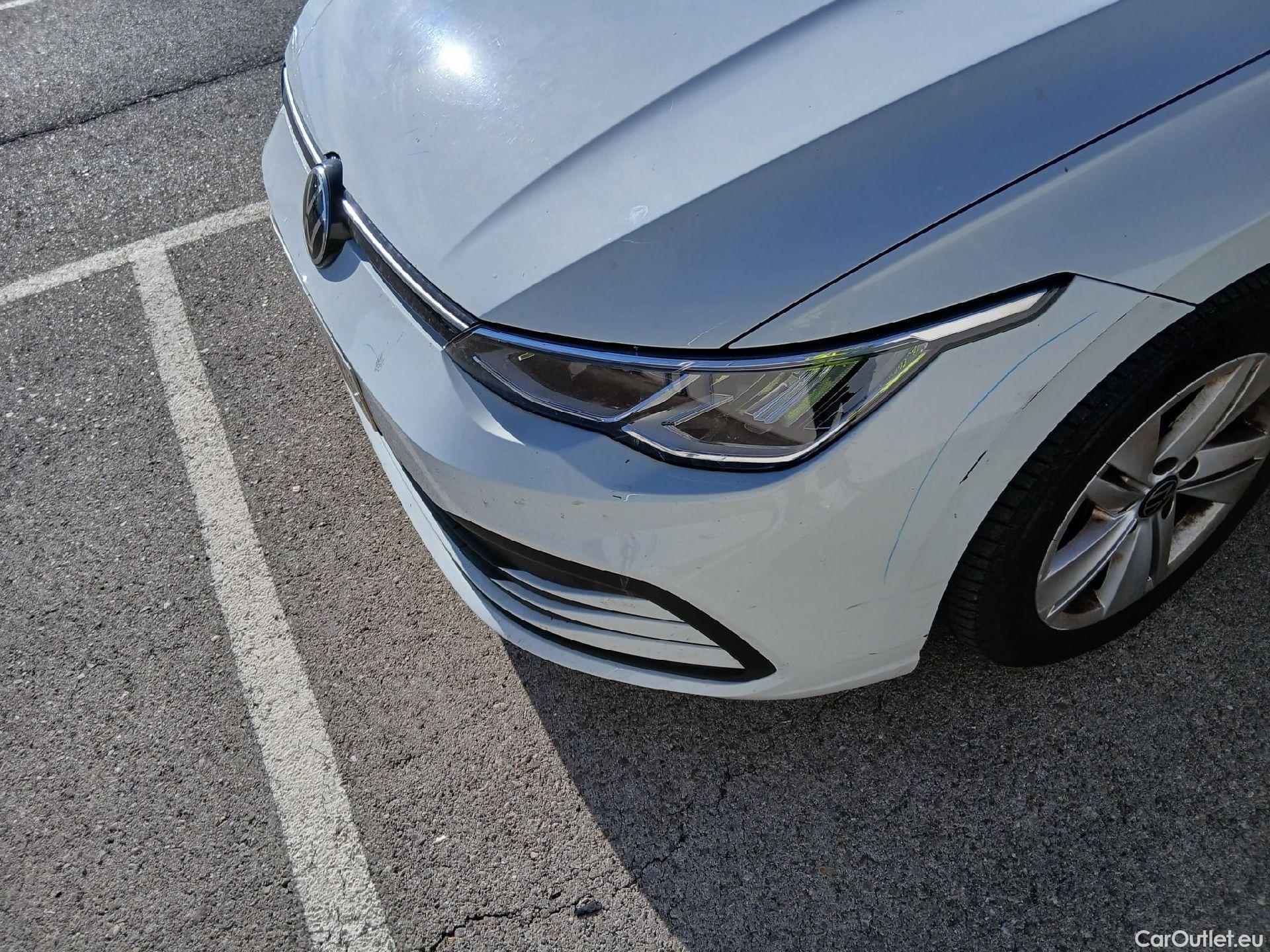 Volkswagen  Golf  VOLKSWAGEN / 2020 / 5P / berlina con portón 2.0 TDI 85kW (115CV) #3