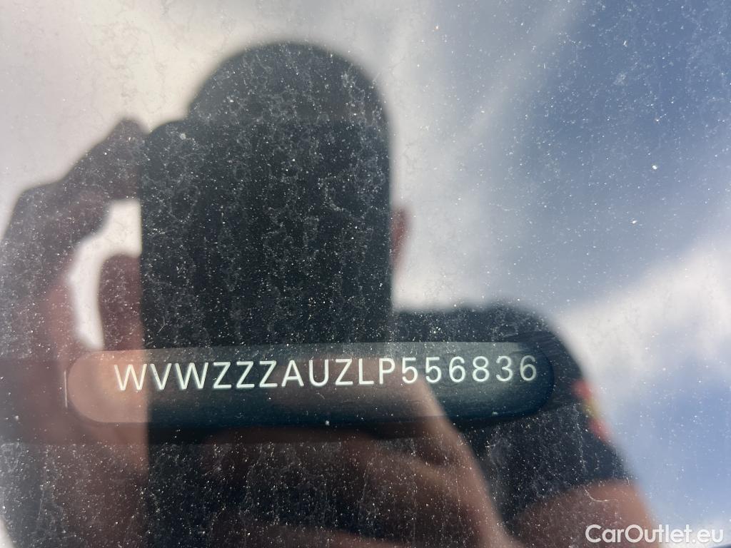 Volkswagen  Golf  VOLKSWAGEN / 2016 / 5P / familiar Last Edition 1.5 TSI 96kW(130CV) Variant #17