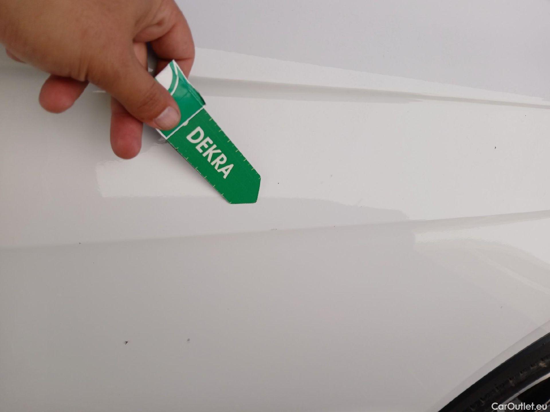  Volkswagen  T-CROSS VOLKSWAGEN  / 2018 / 5P / todoterreno Sport 1.0 TSI 81kW (110CV) #16