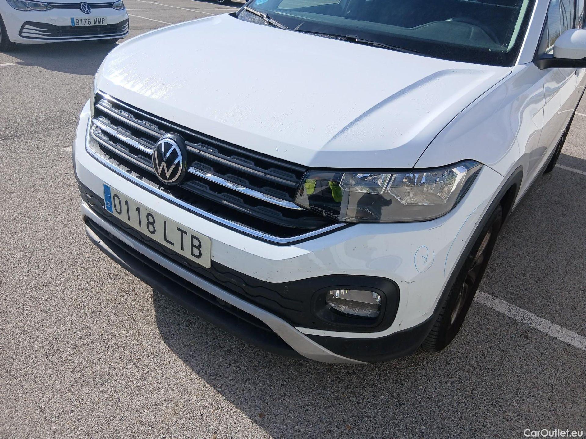  Volkswagen  T-CROSS VOLKSWAGEN  / 2018 / 5P / todoterreno Advance 1.0 TSI 81kW (110CV) DSG (AC3) #4