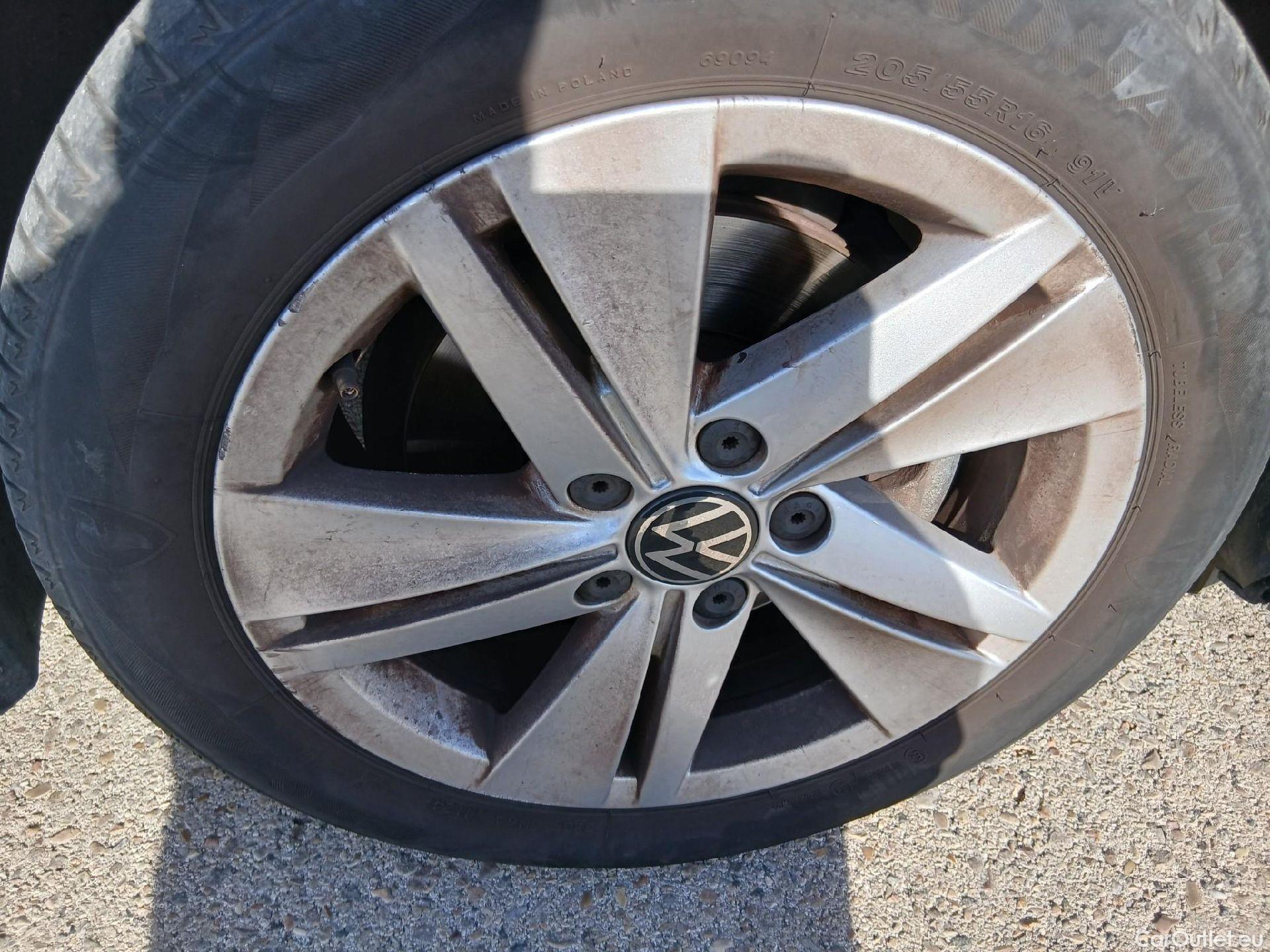 Volkswagen  Golf  VOLKSWAGEN / 2020 / 5P / berlina con portón 2.0 TDI 85kW (115CV) #20