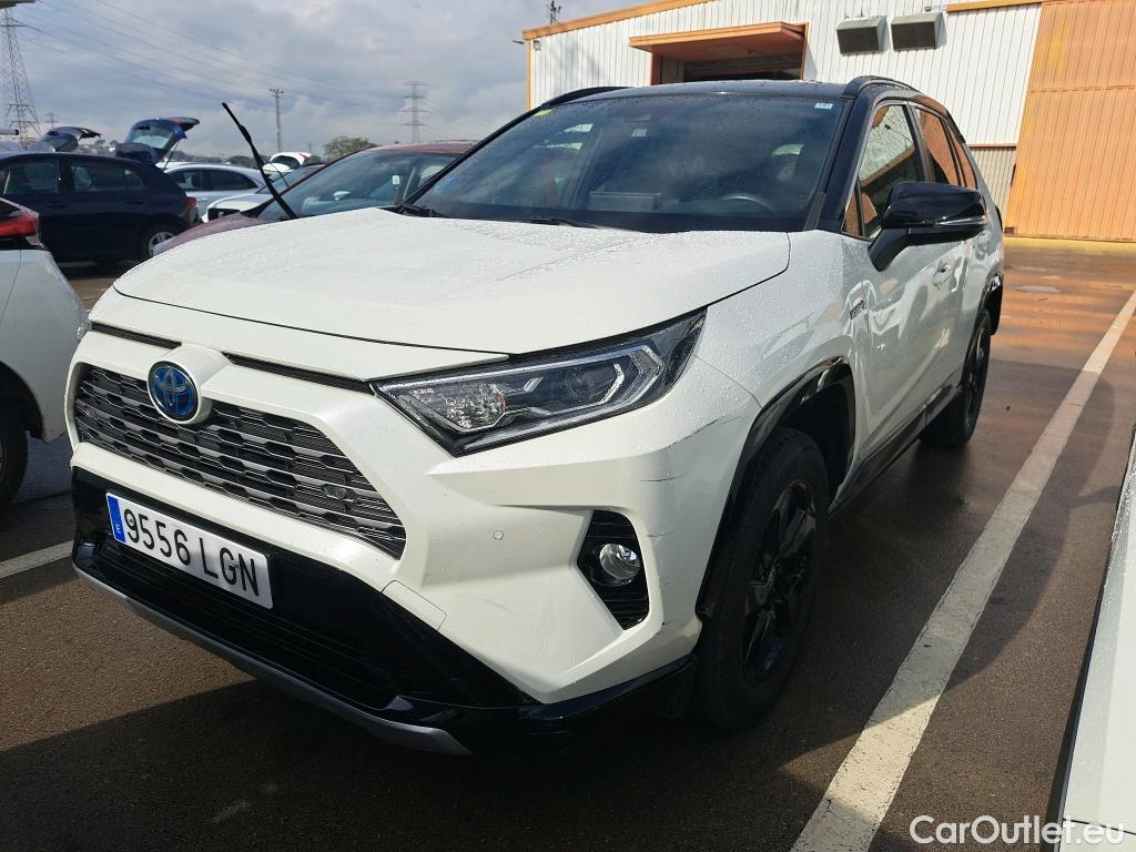 Toyota  RAV4 TOYOTA  / 2018 / 5P / todoterreno 2.5l 220H Feel! #1