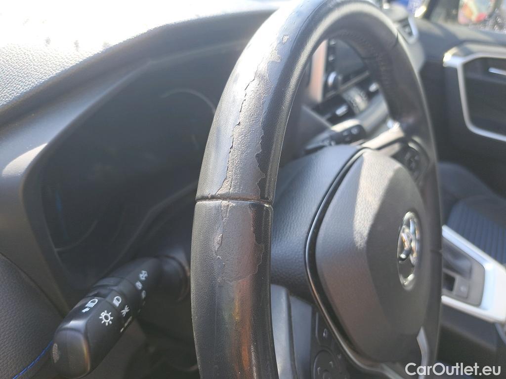 Toyota  RAV4 TOYOTA  / 2018 / 5P / todoterreno 2.5l 220H Feel! #14