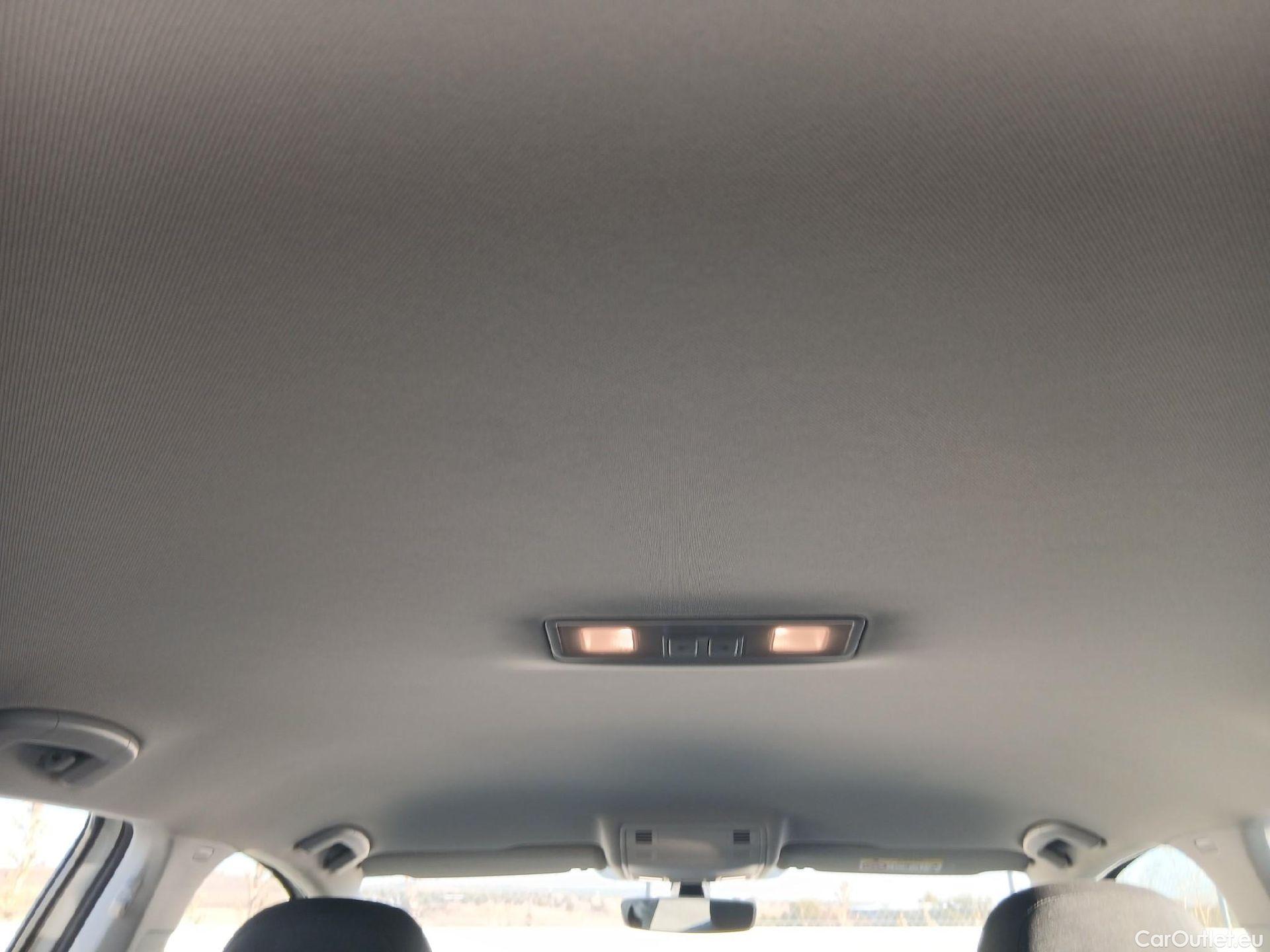 Volkswagen  Golf  VOLKSWAGEN / 2016 / 5P / berlina con portón Ready2Go 1.0 TSI 85kW (115CV) #10