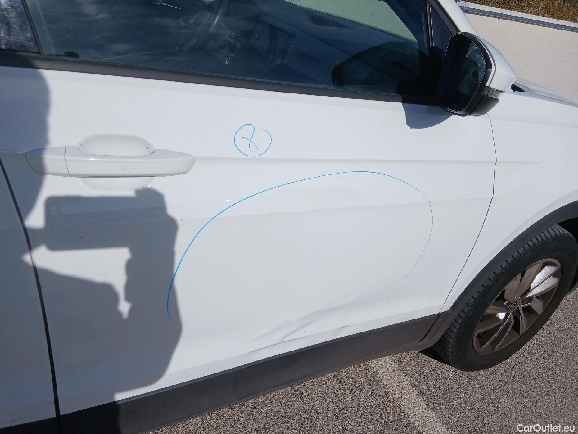  Volkswagen  T-CROSS VOLKSWAGEN  / 2018 / 5P / todoterreno Advance 1.0 TSI 81kW (110CV) DSG (AC3) #33